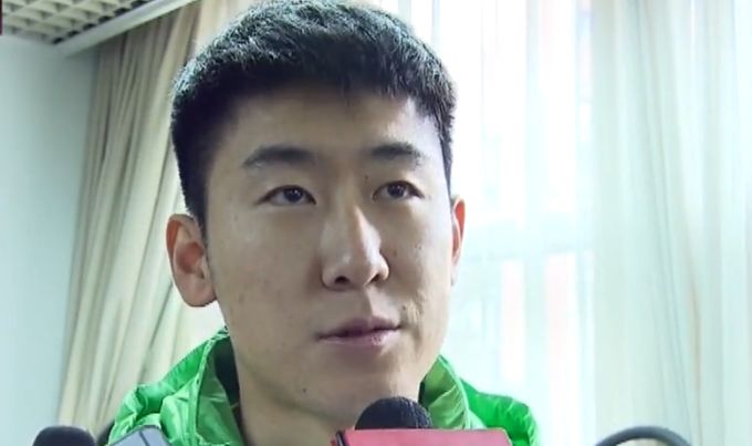 刘亚仁被求刑4年 当庭哭诉发誓 2024-12-25 12月24日，刘亚仁低调现身首尔高等法院宣刑事庭，进行吸毒案的二审审理程序。